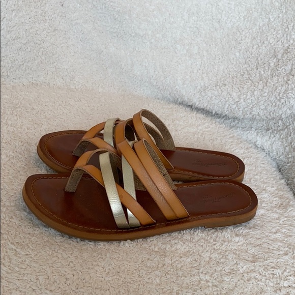 Universal Thread Flip Flops - Picture 2 of 6